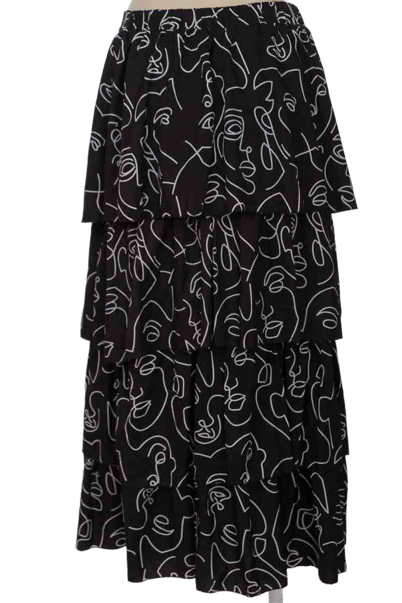 Falda color Negro - Closeando