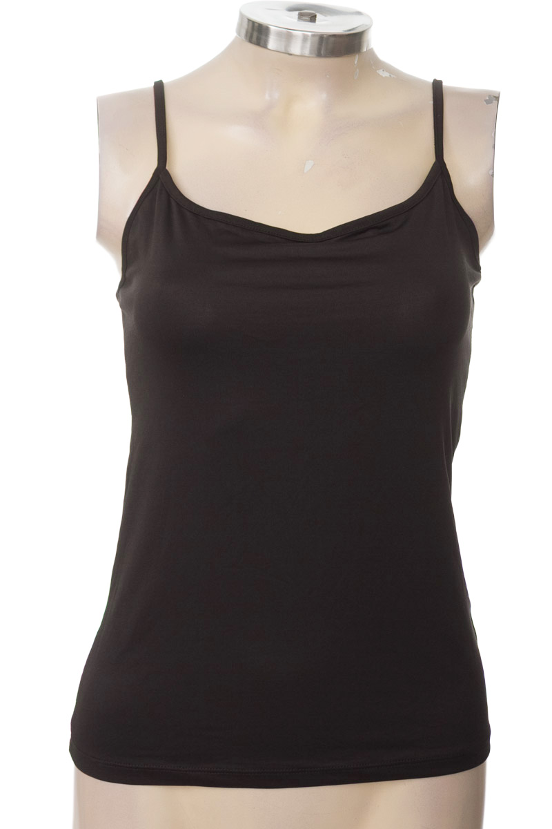 Top / Camiseta color Negro - Arkitect