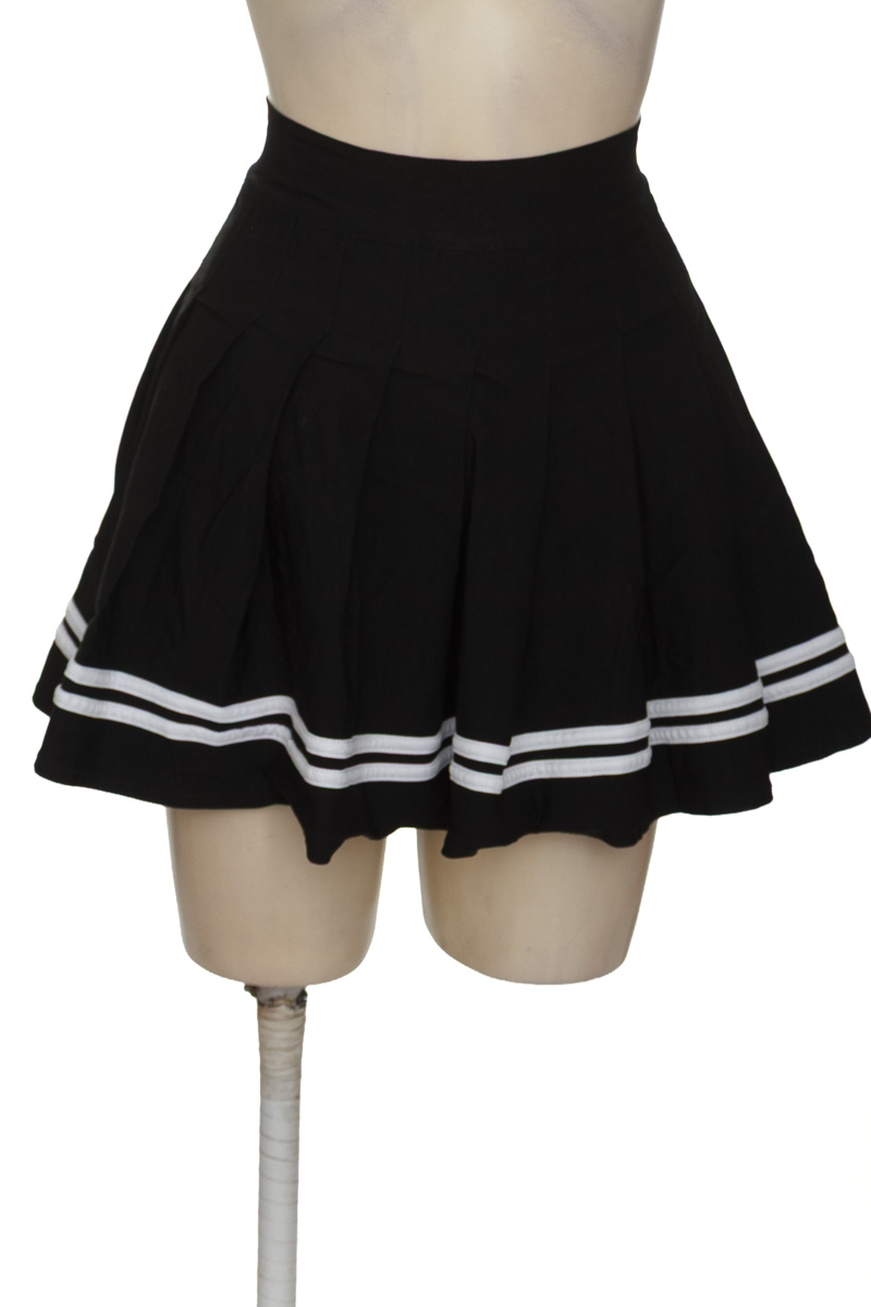 Falda color Negro - Xephia