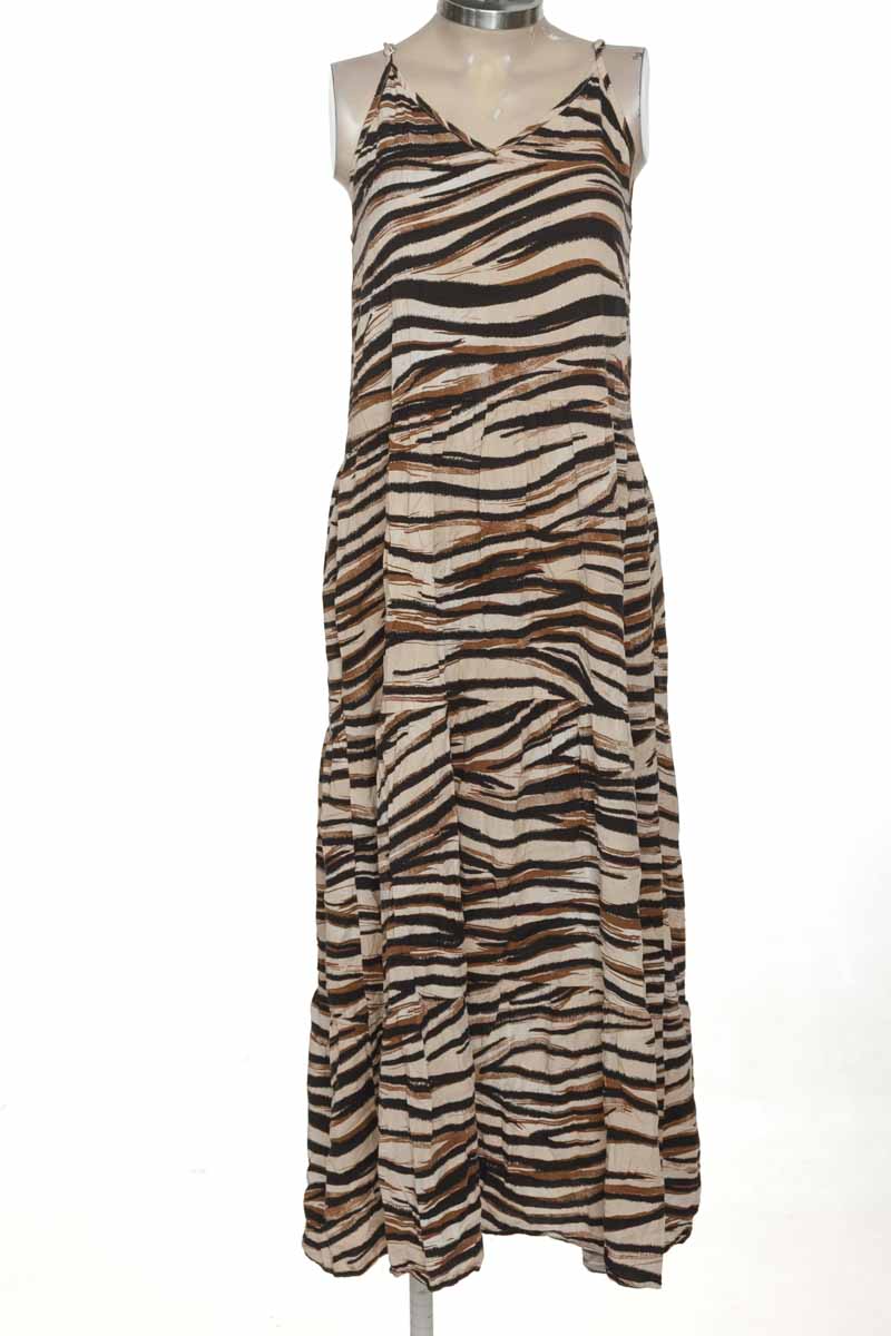 Vestido / Enterizo color Beige - Ostu