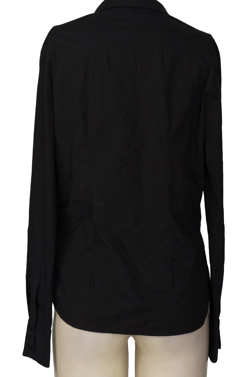 Top / Camiseta color Negro - Rifle
