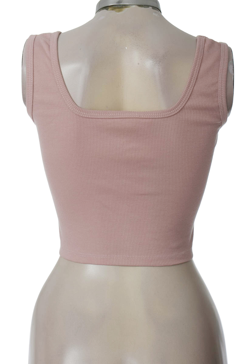 Top / Camiseta color Rosado - Closeando
