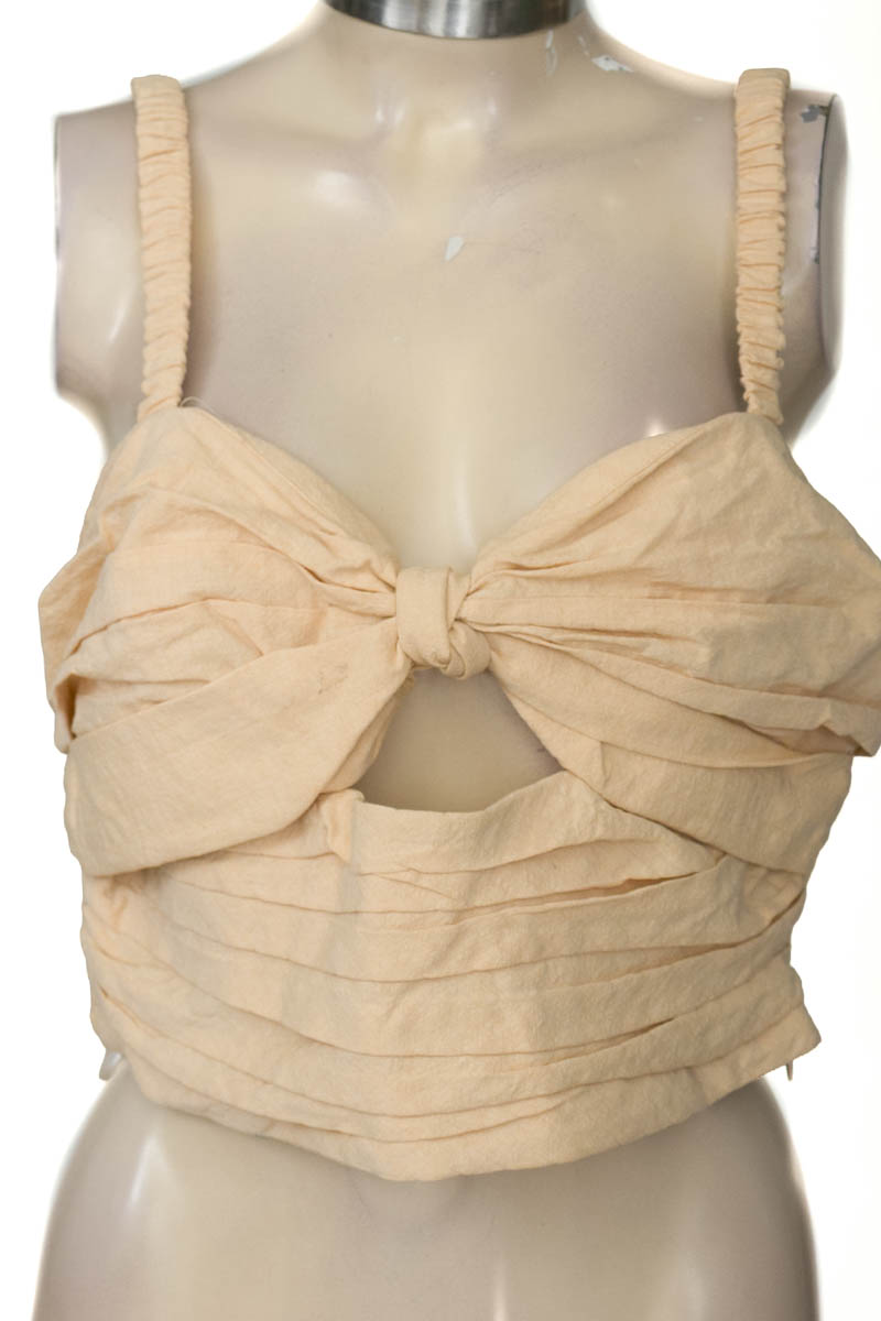 Top / Camiseta color Beige - Zara