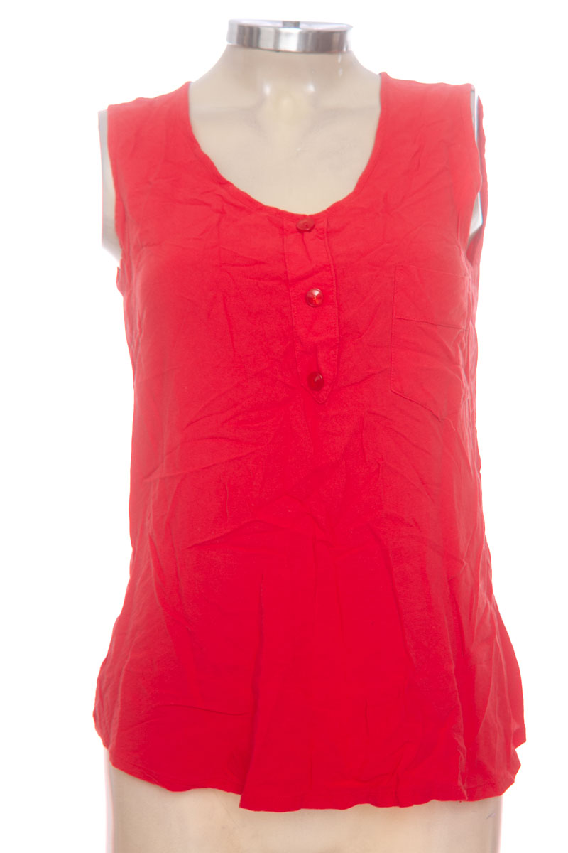 Top / Camiseta color Rojo - Closeando