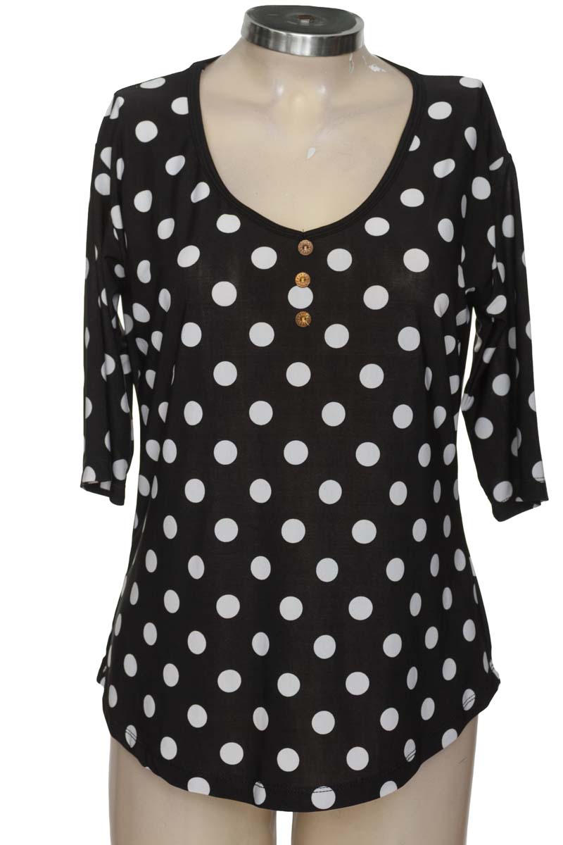 Blusa color Negro - Closeando