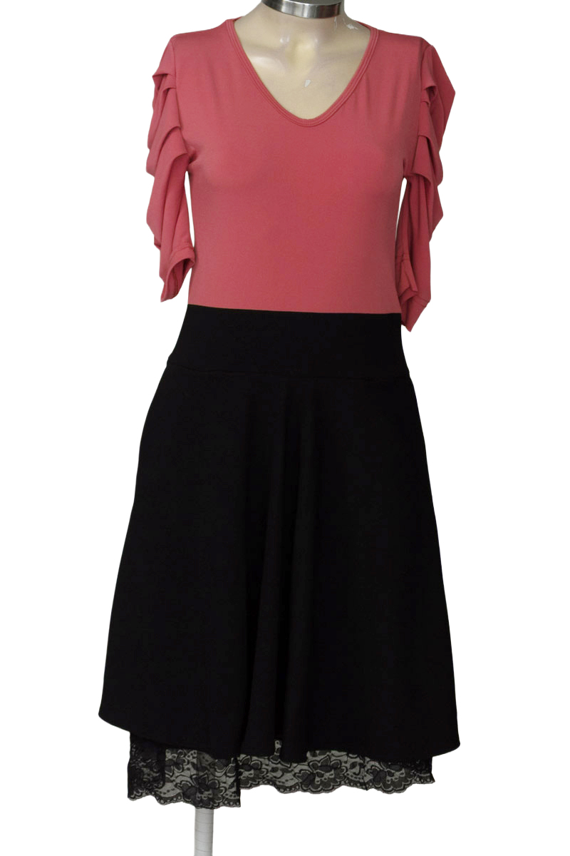 Vestido / Enterizo color Negro - Closeando