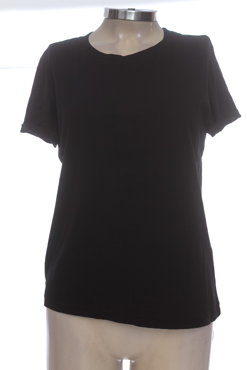 Top / Camiseta color Negro - Bershka