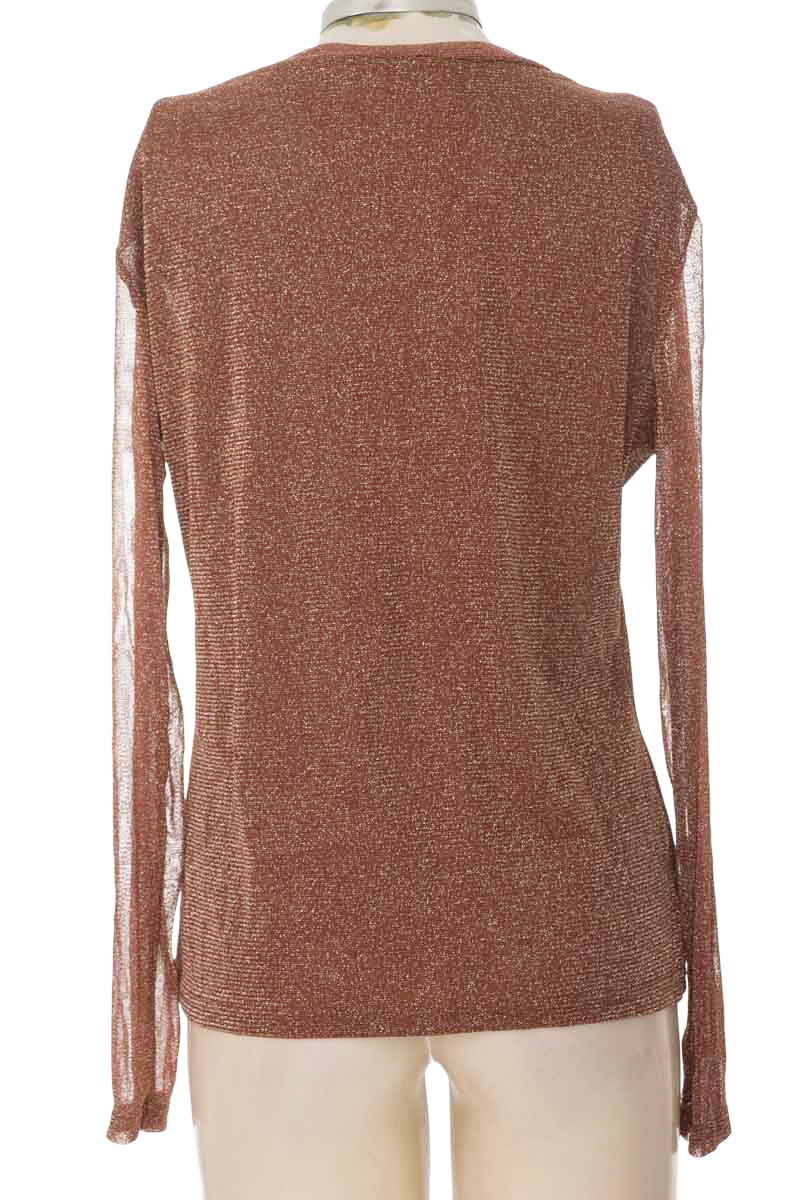 Top / Camiseta color Café - Closeando