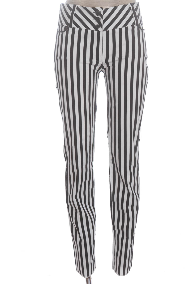 Pantalones color Blanco - Closeando