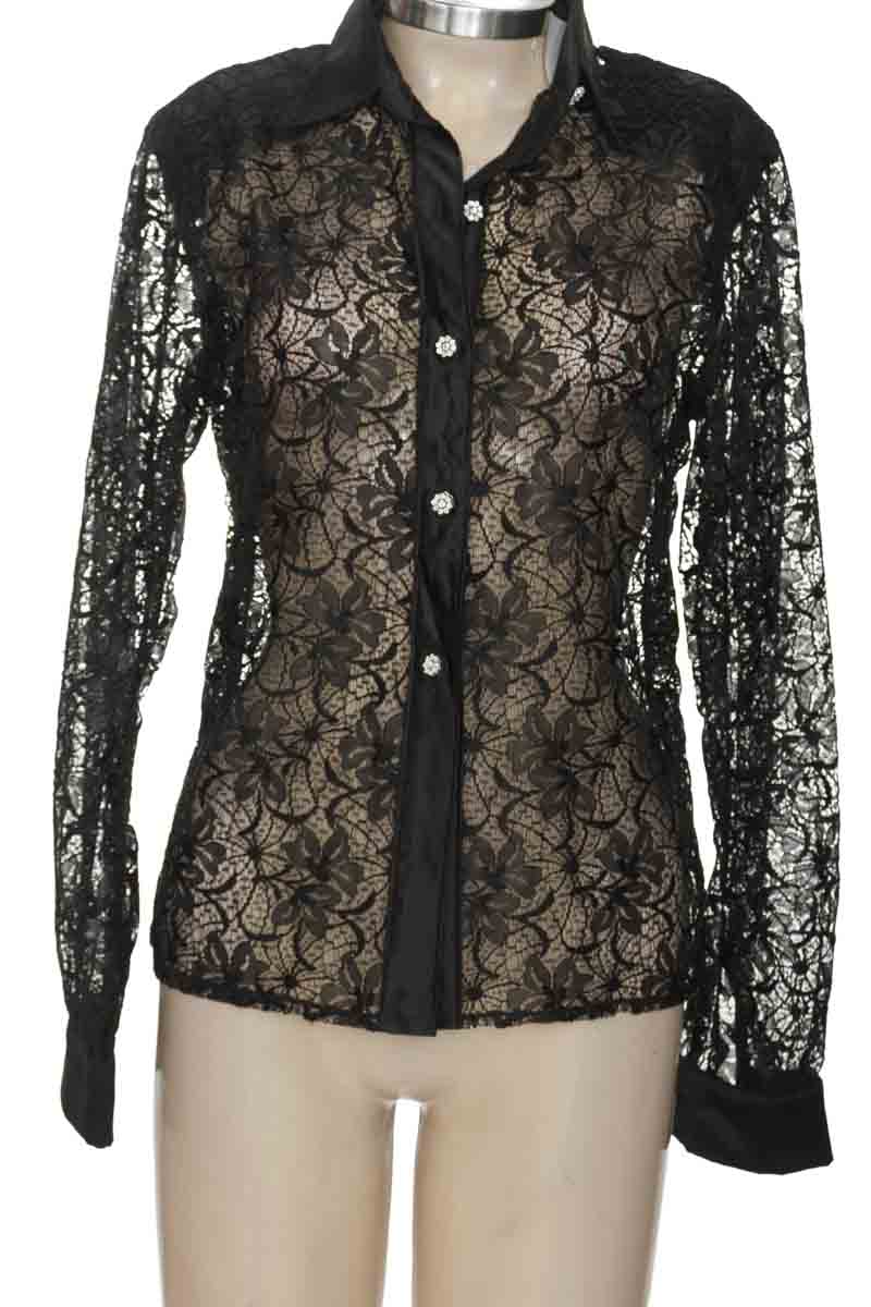 Blusa color Negro - Closeando