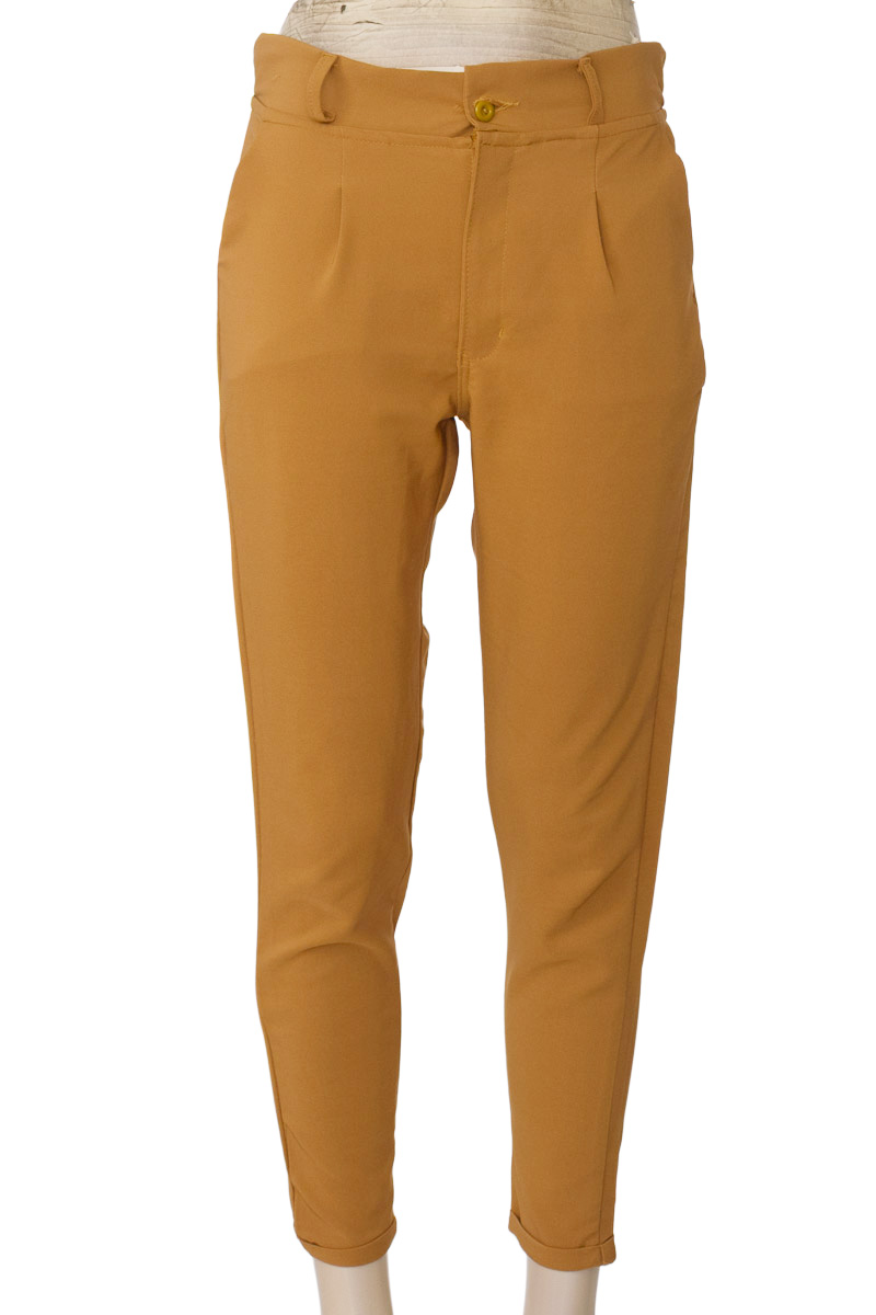 Pantalones color Mostaza - Closeando