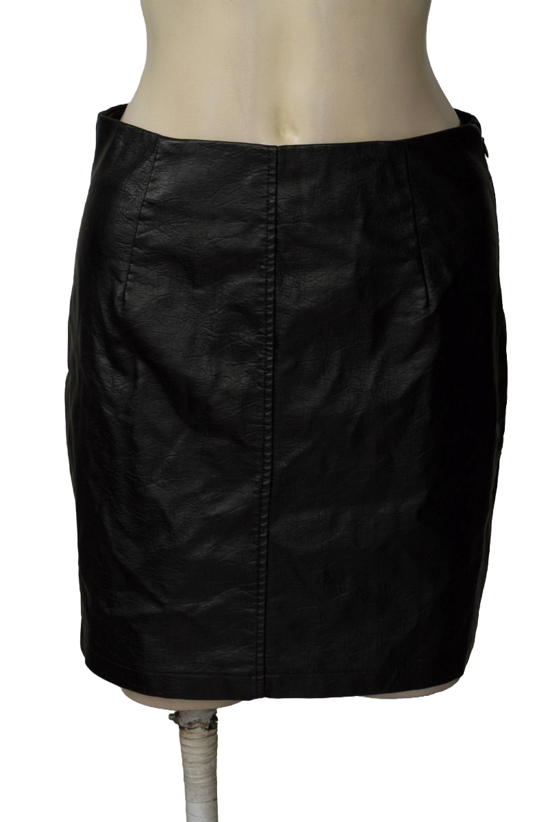 Falda color Negro - Closeando