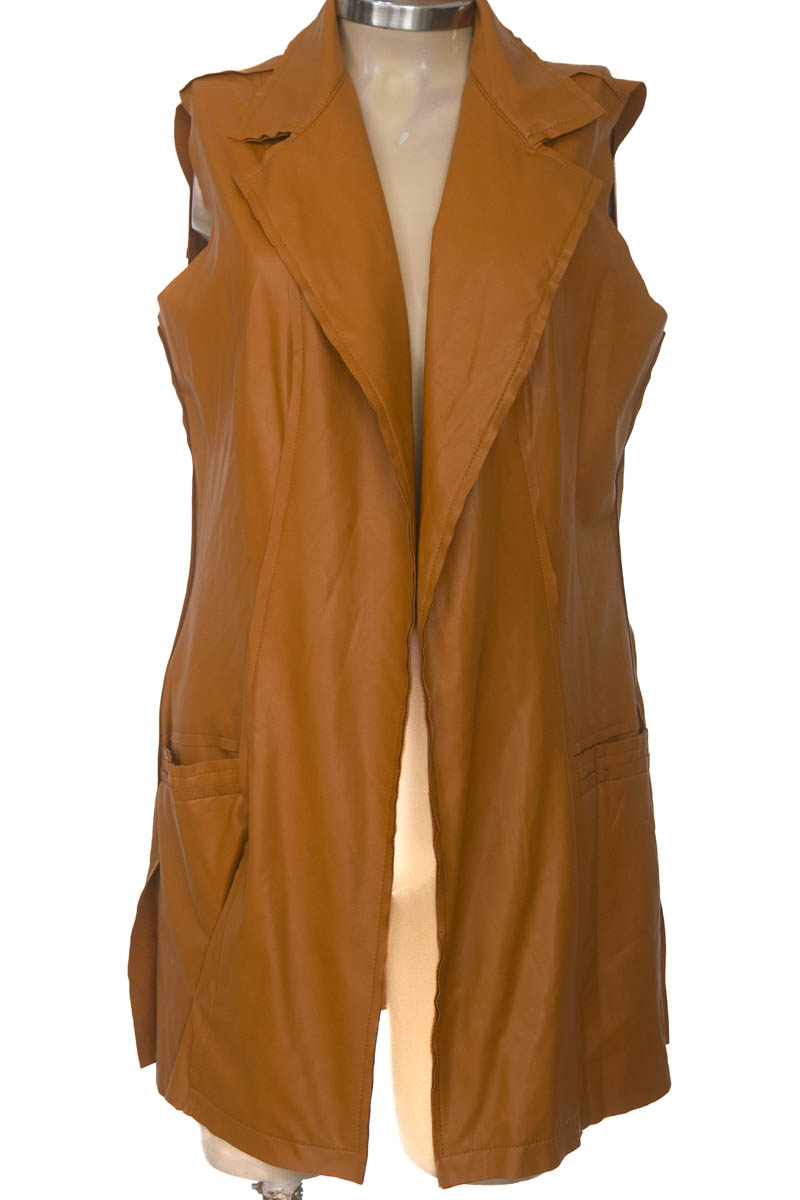 Chaqueta / Abrigo color Café - Closeando