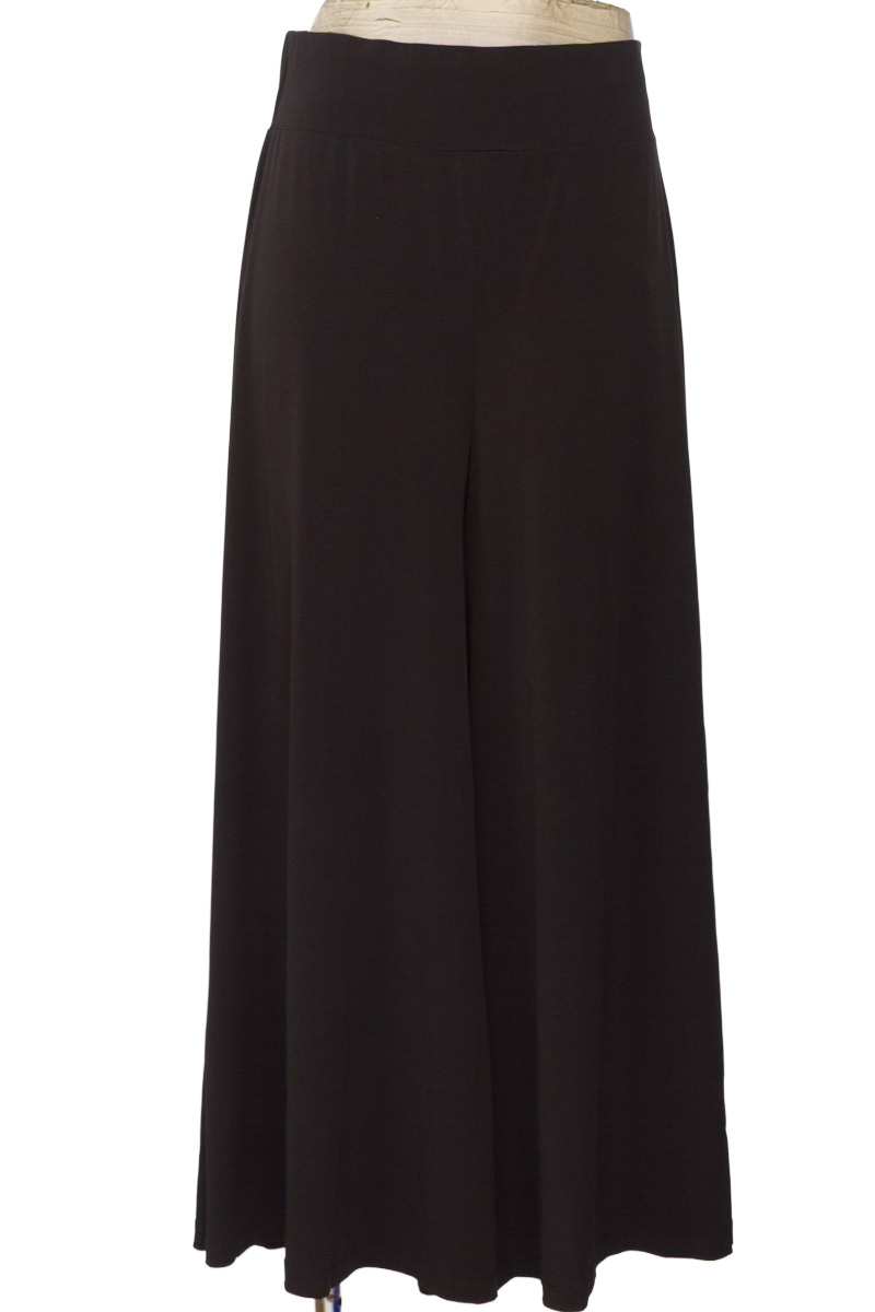 Falda color Negro - L&H