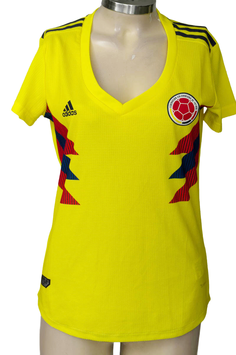 Ropa Deportiva / Salida de Baño color Amarillo - Adidas