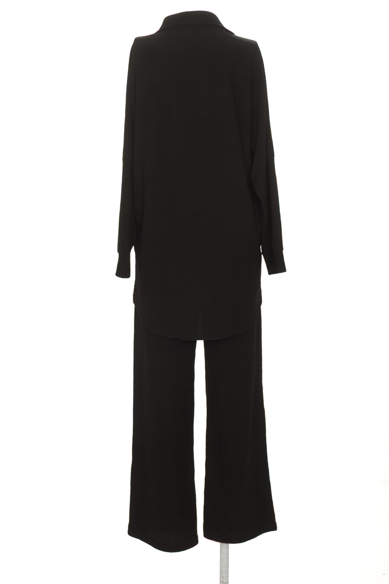Vestido / Enterizo color Negro - Hermanas