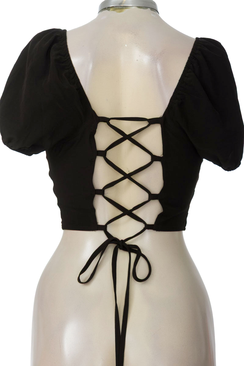 Top / Camiseta color Negro - Believe