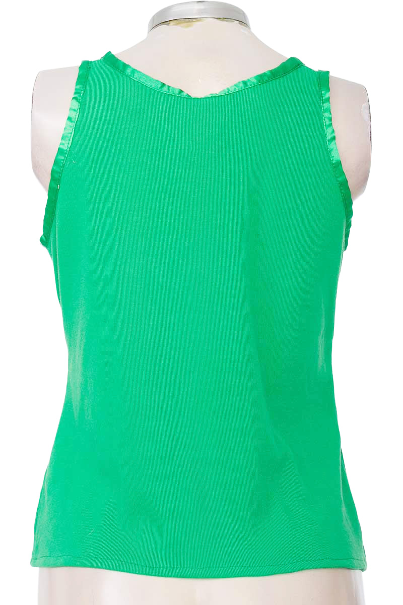 Top / Camiseta color Verde - Closeando