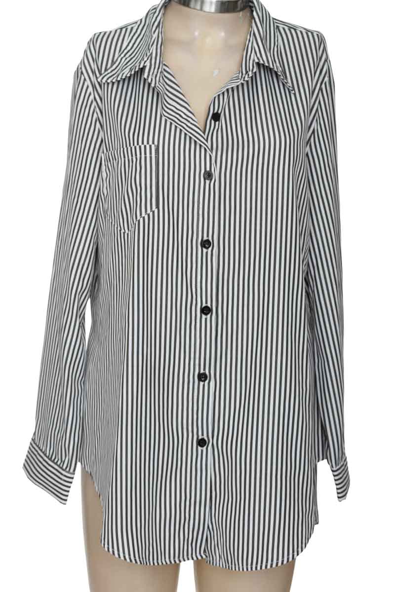 Blusa color Negro - Closeando