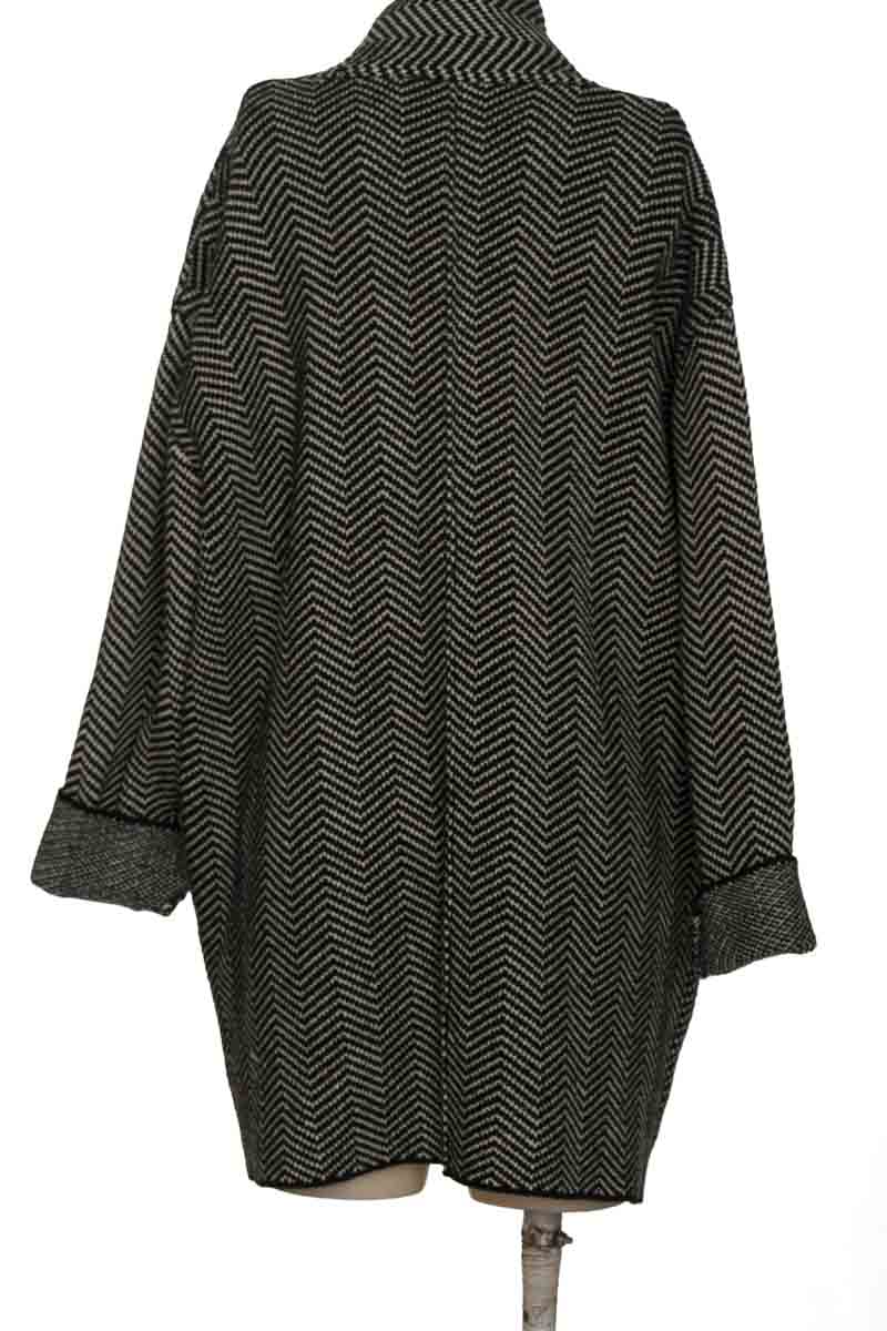 Chaqueta / Abrigo color Gris - Zara