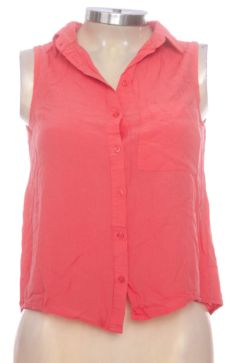Top / Camiseta color Rosado - Latina