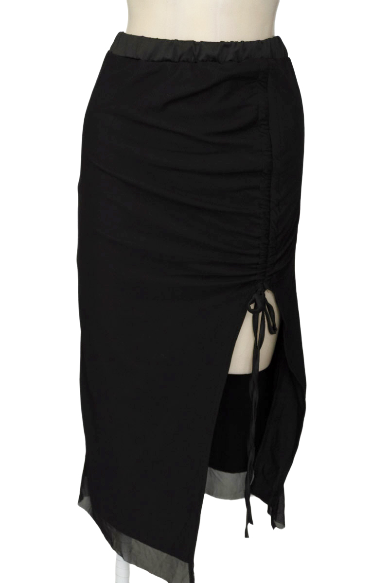 Falda color Negro - Closeando