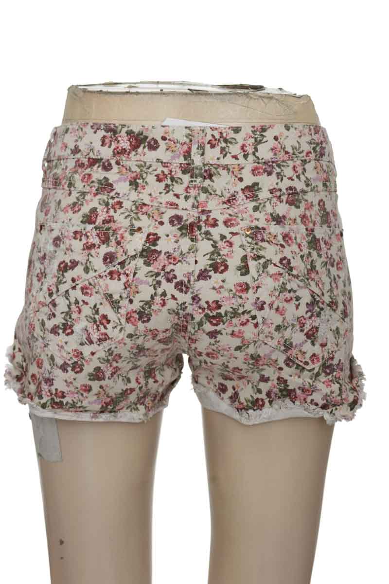 Short color Estampado - Stradivarius