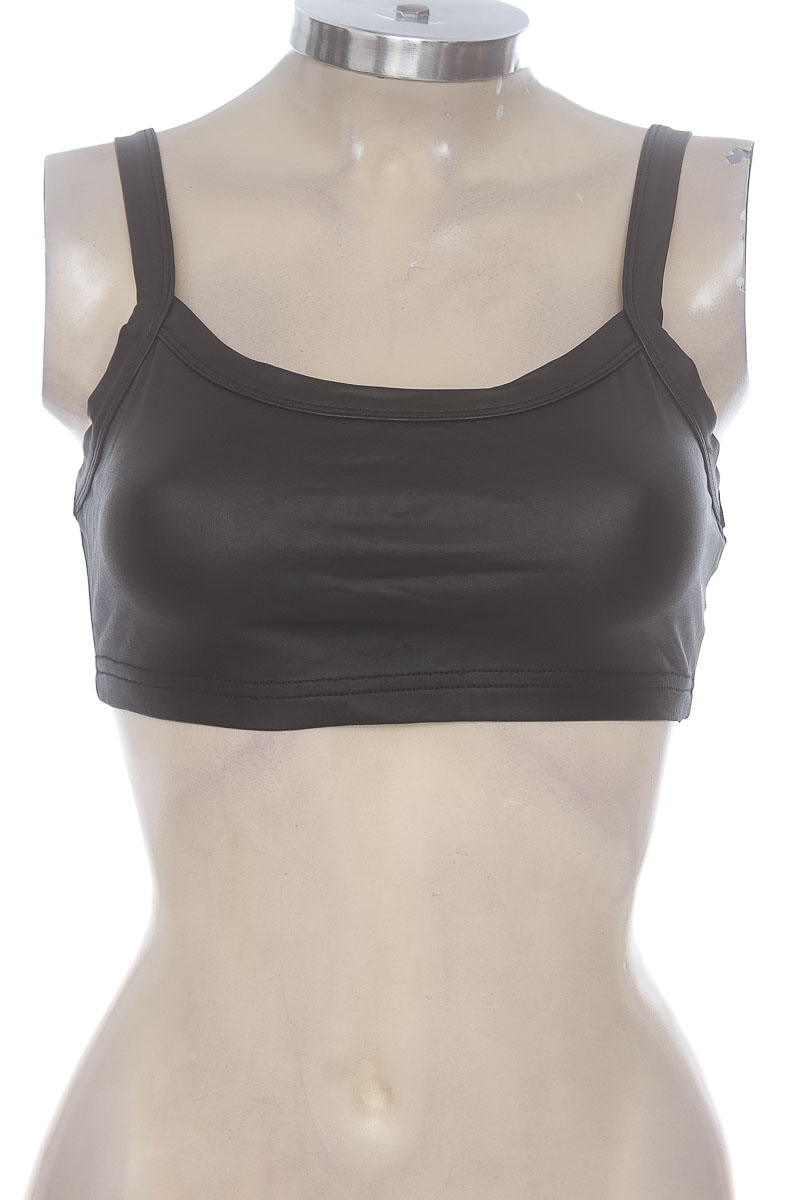 Top / Camiseta color Negro - Shein