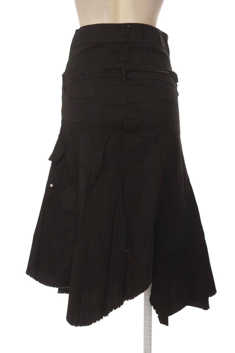 Falda color Negro - M&MA