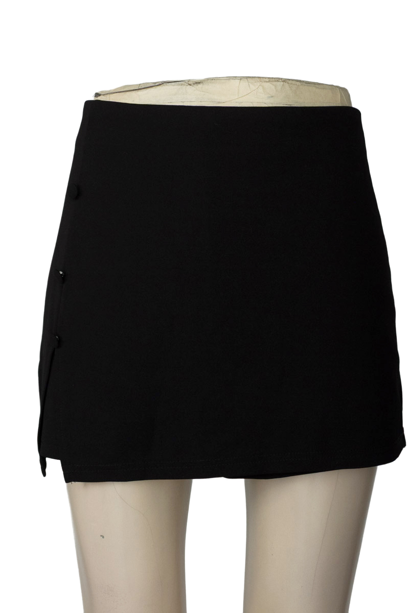Short color Negro - Closeando