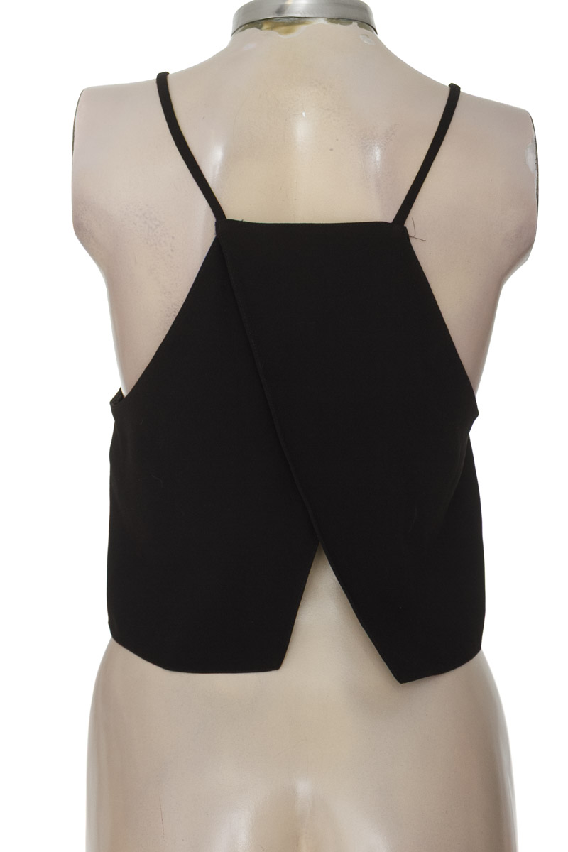 Top / Camiseta color Negro - Zara
