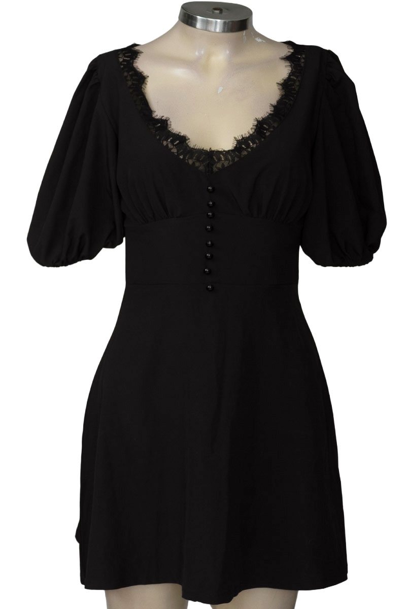 Vestido / Enterizo color Negro - Closeando