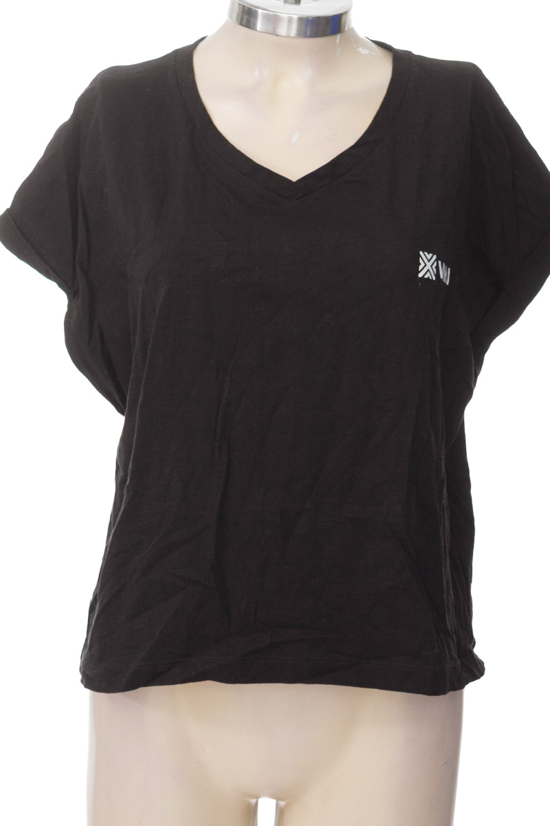 Top / Camiseta color Negro - Gef
