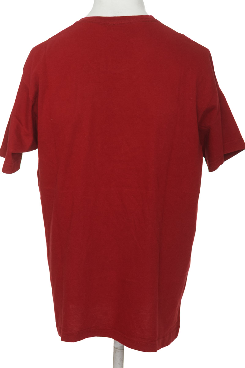 Camiseta color Vinotinto - Closeando