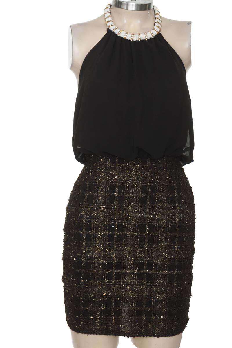 Vestido / Enterizo color Negro - Jacaranda