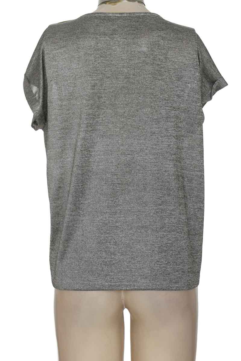 Blusa color Plateado - Leonisa