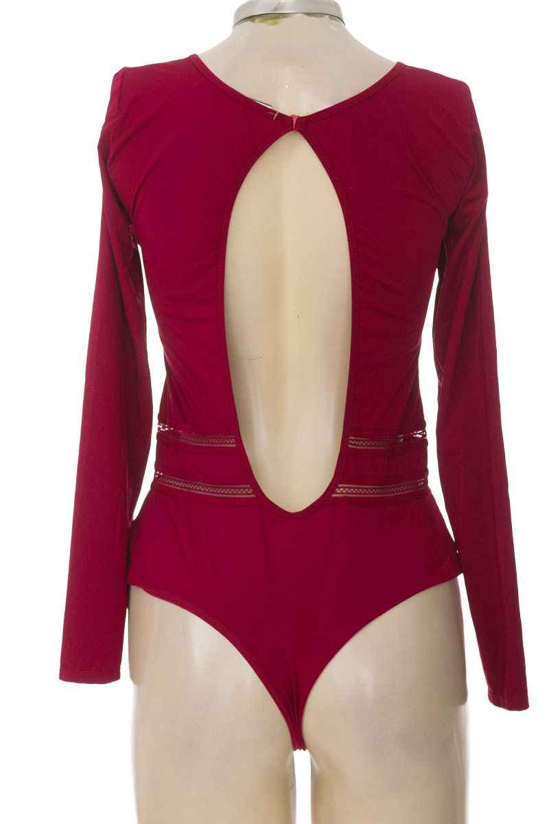 Top / Camiseta color Vinotinto - Carol