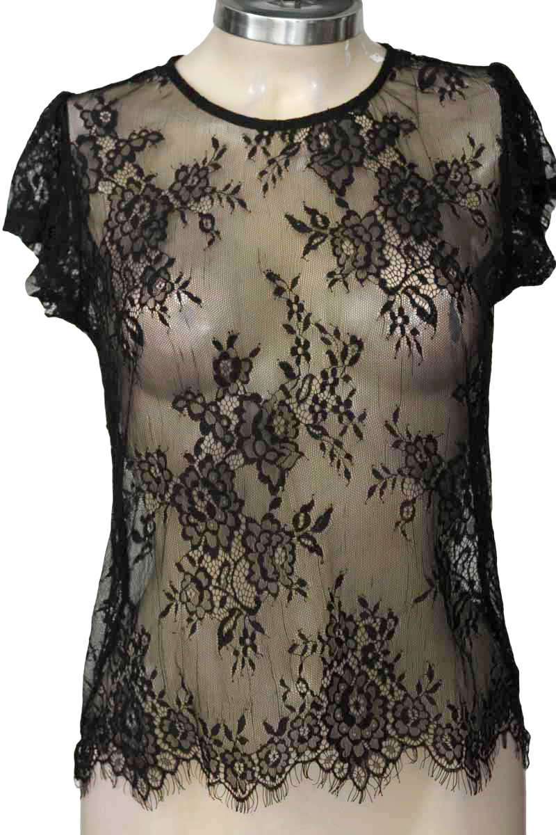 Top / Camiseta color Negro - Closeando