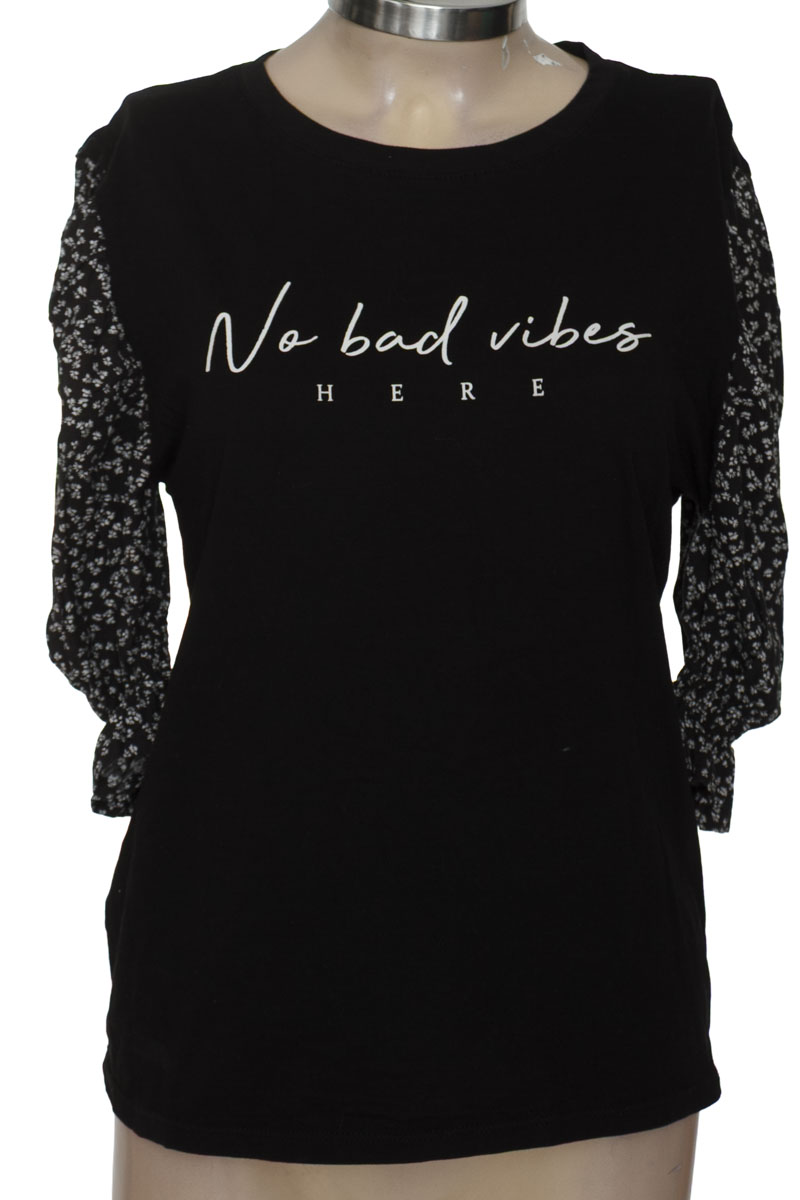 Top / Camiseta color Negro - Mamasanta