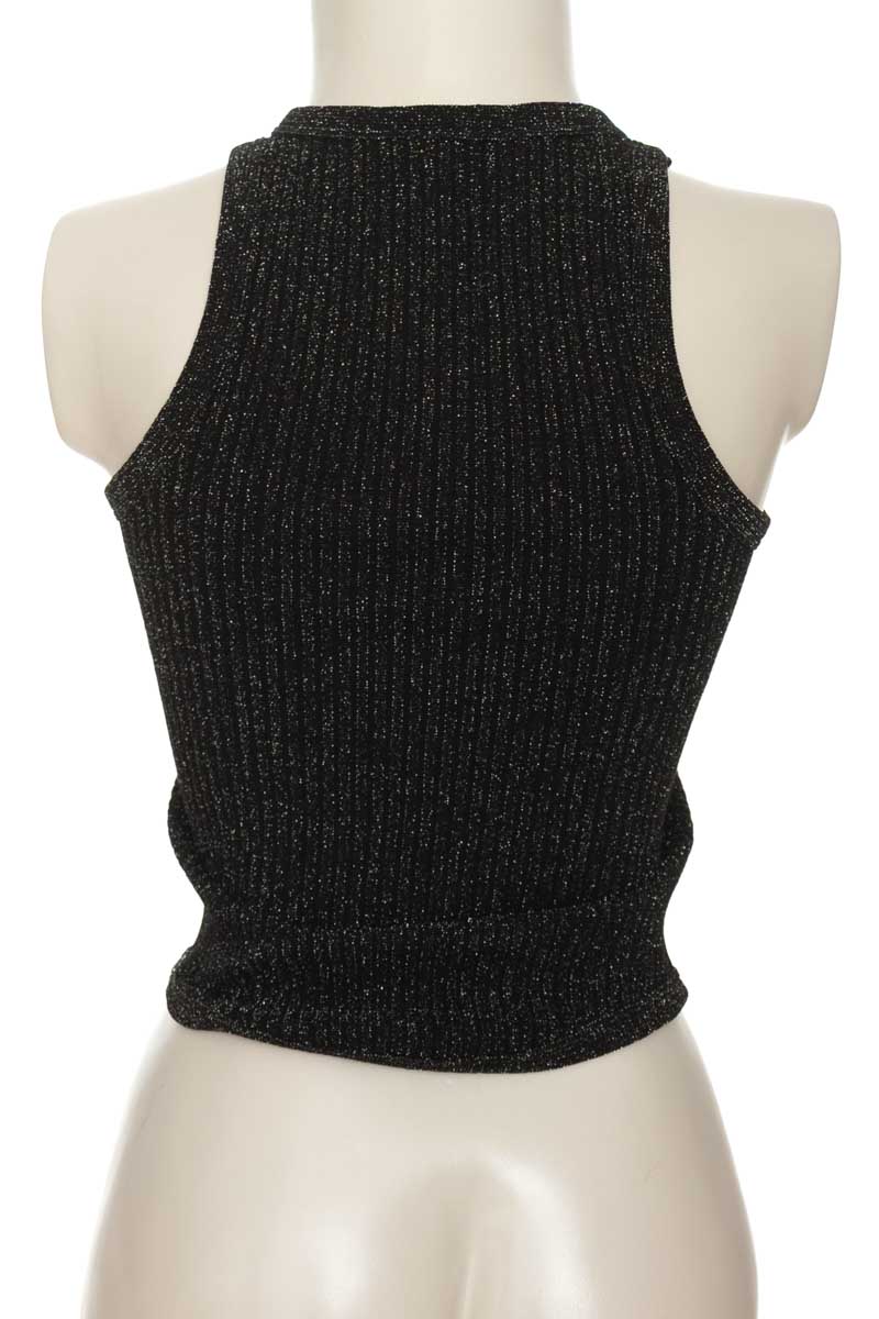 Top / Camiseta color Negro - No boundaries