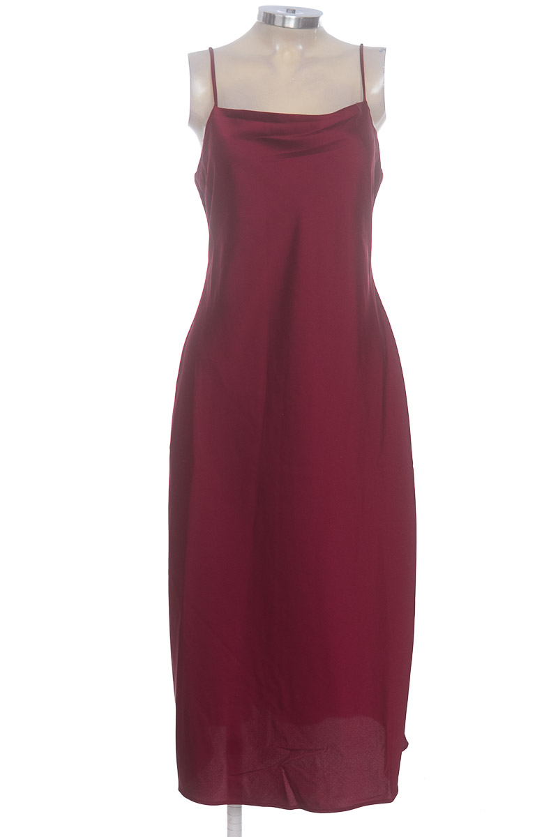 Vestido / Enterizo color Vinotinto - Divided by H&M