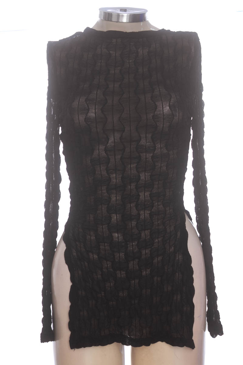 Top / Camiseta color Negro - Shein