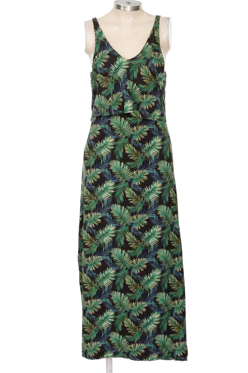 Vestido / Enterizo color Negro - Closeando