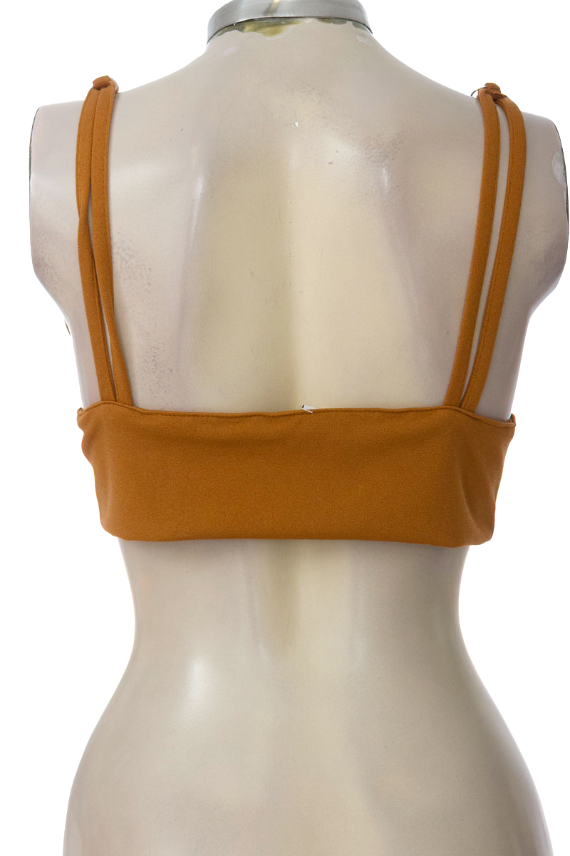 Top / Camiseta color Café - Closeando