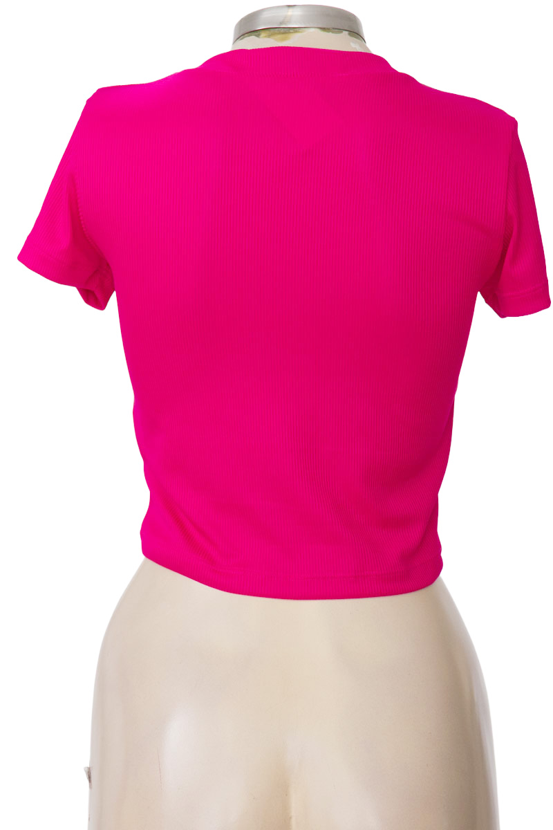 Top / Camiseta color Fucsia - Lumnia