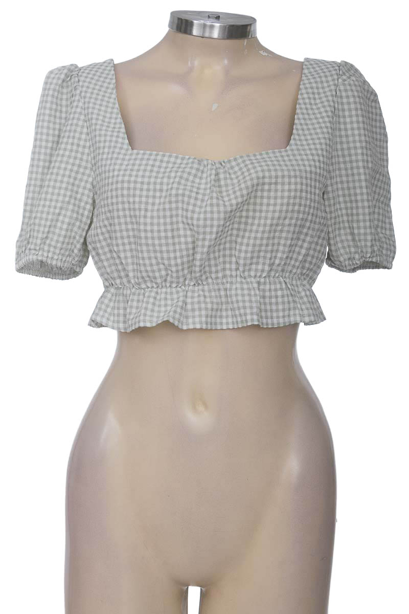 Top / Camiseta color Verde - Closeando