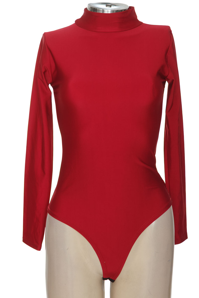 Top / Camiseta color Vinotinto - Ellas
