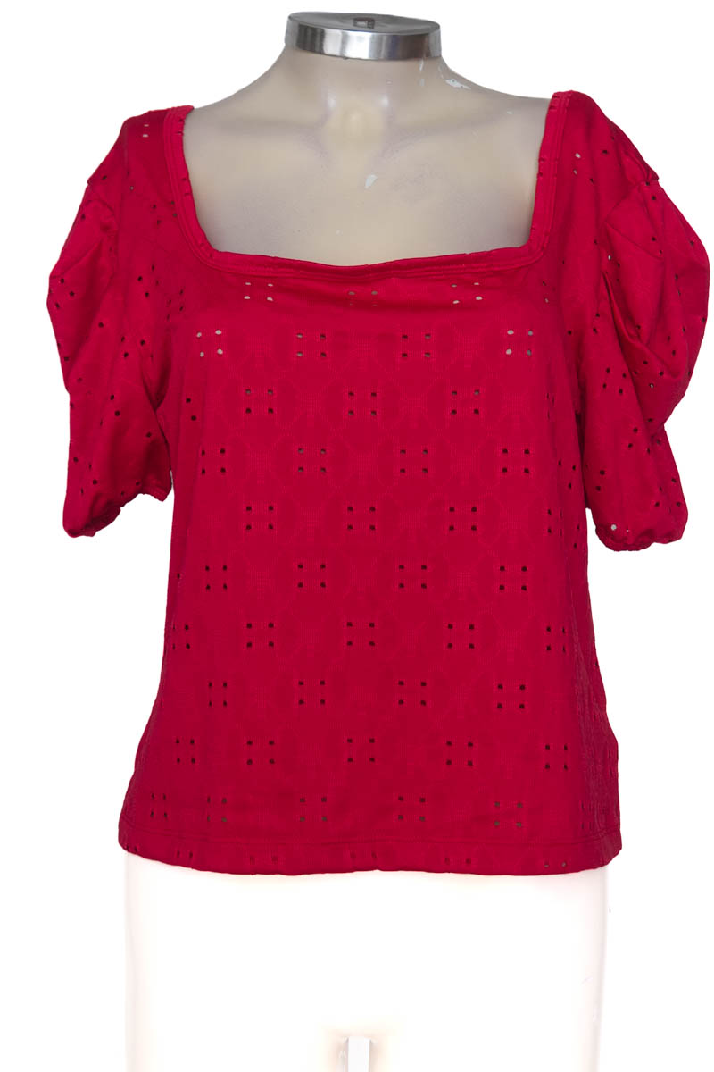 Top / Camiseta color Rojo - Loguin
