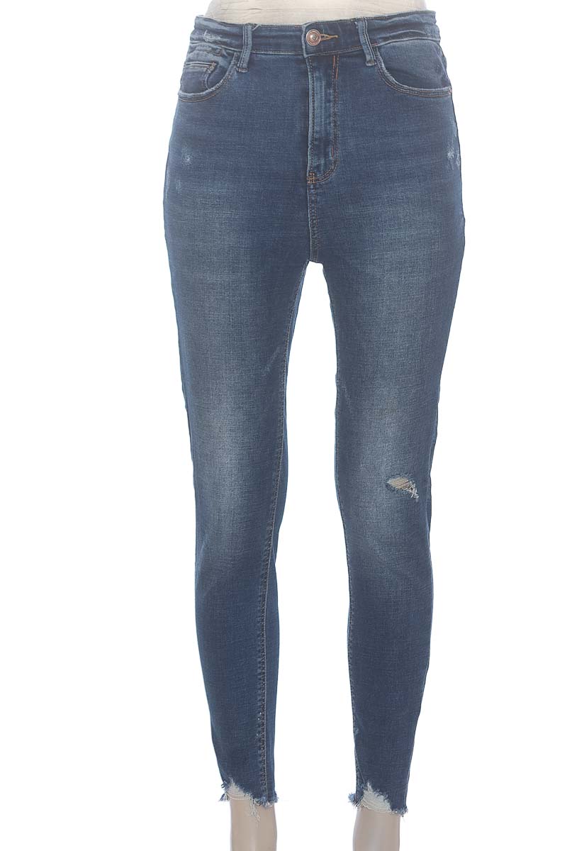 Pantalones color Azul - Stradivarius