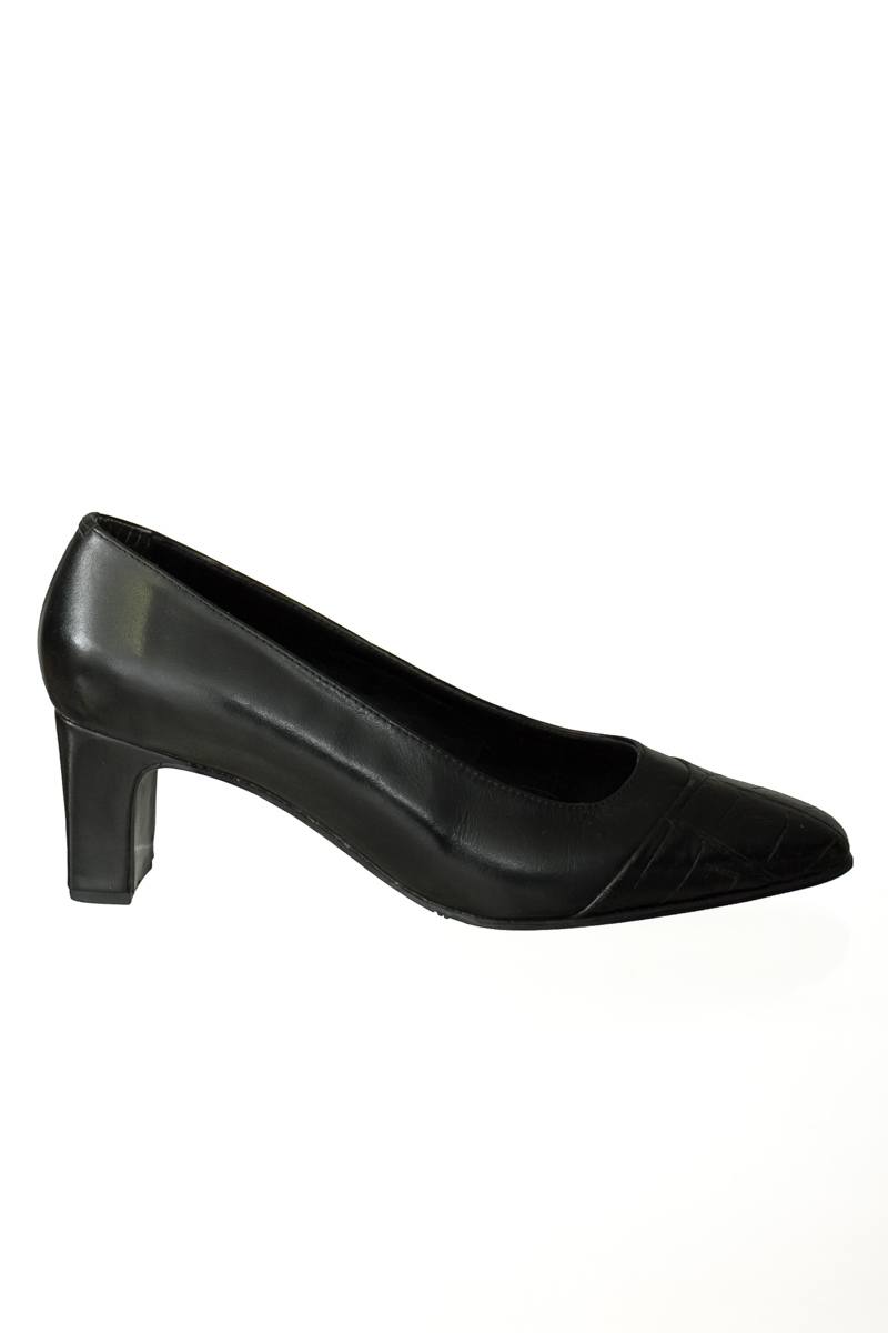 Zapatos color Negro - Yvonne